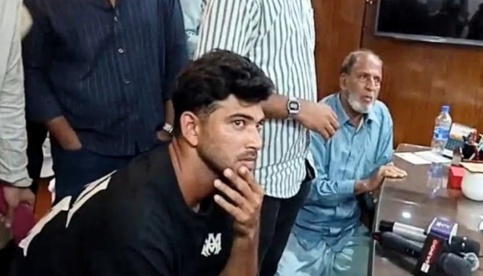 ক্রিকেটার নাঈমকে ডিবি পরিচয়ে হেনস্তা: ৫ দিন পেরিয়ে গেলেও মামলা হয়নি