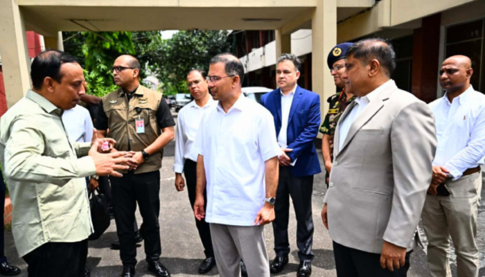 পূর্বঘোষণা ছাড়াই স্পারসোতে প্রধানমন্ত্রী, দিলেন আধুনিকায়নের নির্দেশ