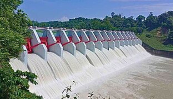 বিপৎসীমার কাছাকাছি কাপ্তাই হ্রদের পানি, খুলে দেওয়া হলো ১৬টি গেট
