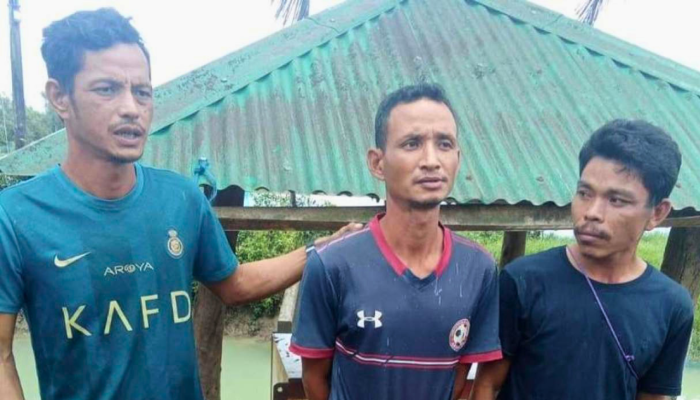 নাফ নদী সাঁতরে অনুপ্রবেশ, মিয়ানমারের ৩ নিরাপত্তাকর্মী আটক