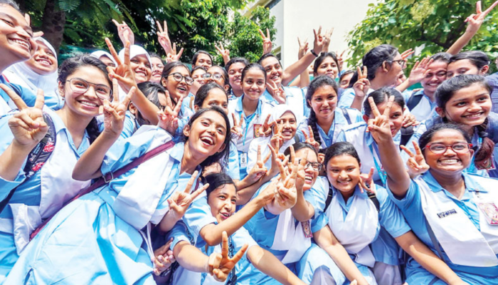 এসএসসির ফল প্রকাশ আজ: অনলাইনে ও এসএমএসে জানবেন যেভাবে