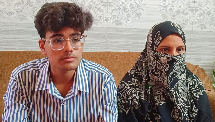 মা-ছেলের একসঙ্গে এসএসসি জয়: দুজনই পেলেন জিপিএ-৫