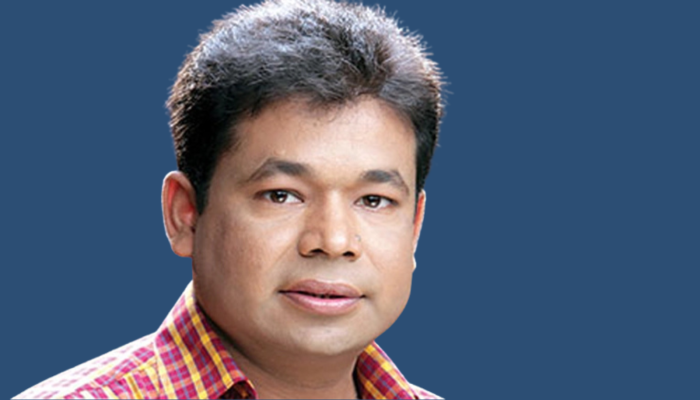 ইউটিউবে ৩০ লাখ সাবস্ক্রাইবারের মাইলফলক ছুঁলেন মনির খান