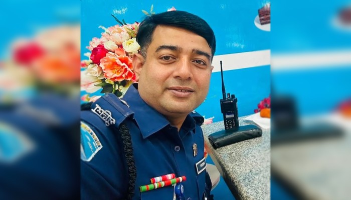 সাভারের বিতর্কিত সেই এসআইয়ের বিরুদ্ধে মামলা, তদন্ত করবে পিবিআই