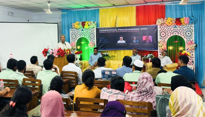 প্রোগ্রামিং ভীতি দূর করতে জাবিপ্রবিতে ড. কায়কোবাদের বিশেষ সেমিনার