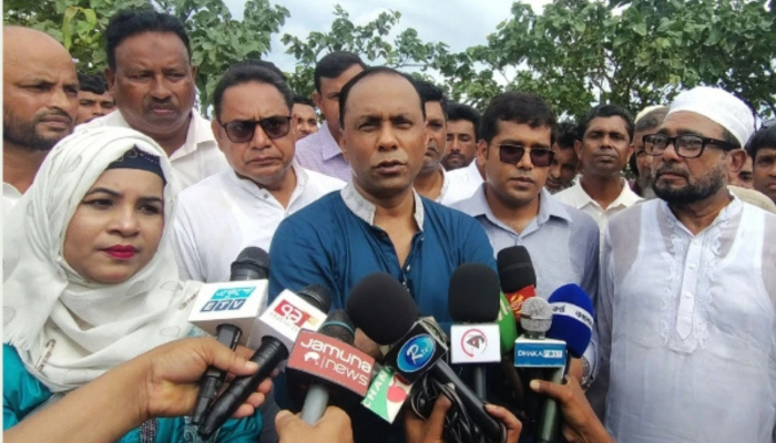 রাতের আঁধারে গাছ উপড়ে ফেলায় ক্ষুব্ধ ডেপুটি স্পিকার, দিলেন ৪৮ ঘণ্টার আলটিমেটাম