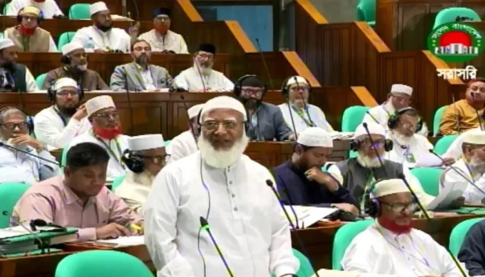 সংসদে ফিরে এসে আবারও বিরোধী দলের ওয়াকআউট