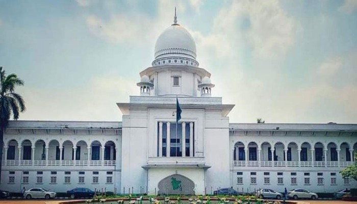 মানবতাবিরোধী অপরাধের রায়ের পর সুপ্রিম কোর্ট এলাকায় ককটেল বিস্ফোরণ