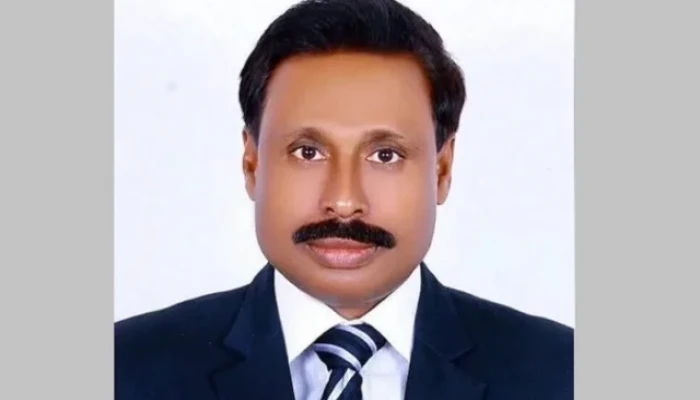 চাঁদাবাজির অভিযোগে খিলক্ষেত থানা বিএনপির সাবেক সভাপতি গ্রেপ্তার