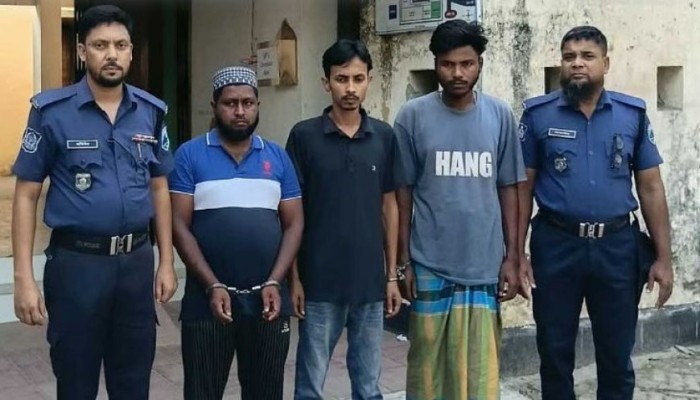 সিরাজগঞ্জে অস্ত্রের মুখে ৪০০ গ্যাস সিলিন্ডার লুট, গ্রেপ্তার ৩