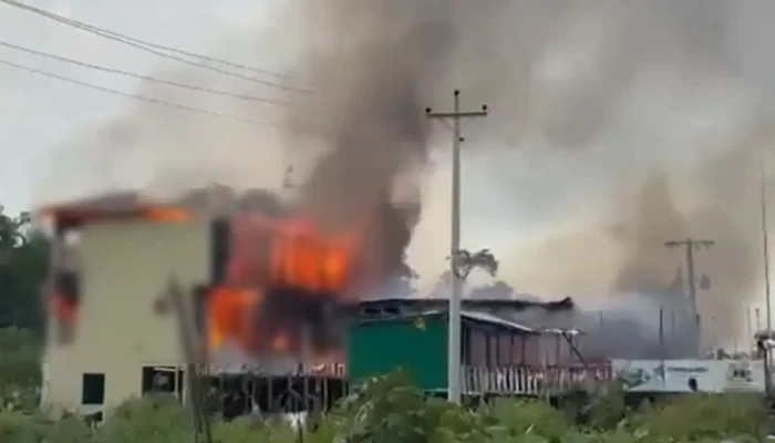 কক্সবাজারের ইনানীতে রিসোর্টে ভয়াবহ আগুন, ৫ পর্যটকের প্রাণহানি