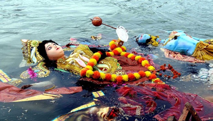 প্রতিমা বিসর্জনের মধ্য দিয়ে আজ শেষ হচ্ছে শারদীয় দুর্গোৎসব